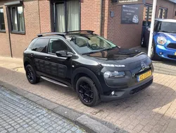 Zwart Gebruikt 2018 Citroën C4 Cactus PureTech Hatchback | € 9.650 (Eerlijke prijs)