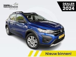 Blauw Gebruikt 2021 Dacia Sandero Essentiel Hatchback | € 13.895 (Eerlijke prijs)