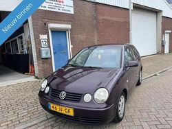 Rood Gebruikt 2002 VW Polo Highline Hatchback | € 1.399 (Eerlijke prijs)