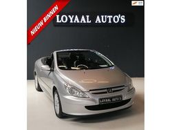 Grijs, metallic lak Gebruikt 2004 Peugeot 307 CC Cabriolet | € 3.499 (Eerlijke prijs)