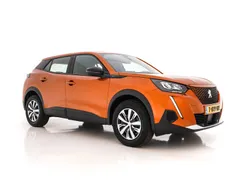 Orange fusion (oranje metallic) Gebruikt 2023 Peugeot e-2008 Active SUV | € 20.645 (Goede deal)