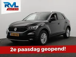 Zwart Gebruikt 2019 VW T-Roc Style SUV | € 19.950 (Iets duurder)