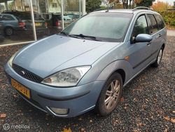 Grijs Gebruikt 2004 Ford Focus Futura Stationwagen | € 950 (Goede deal)