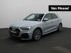 Grijs Gebruikt 2024 Audi A1 Sportback S-Line Hatchback | € 31.700 (Iets duurder)