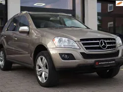 Goud Gebruikt 2011 Mercedes ML350 SUV | € 15.940