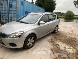 Zilver Gebruikt 2009 Kia Ceed MPV | € 1.000 (Super prijs)