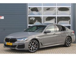 Grijs Gebruikt 2022 BMW 530 M Sport Sedan | € 41.900 (Iets duurder)