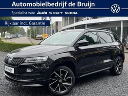 Zwart Gebruikt 2019 Skoda Karoq SportLine SUV | € 28.350 (Eerlijke prijs)