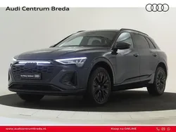 Blauw, metallic lak Gebruikt 2024 Audi Q8 e-tron Competition SUV | € 66.940 (Eerlijke prijs)