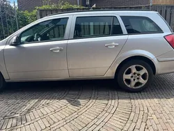 Grijs Gebruikt 2006 Opel Astra Essentia Stationwagen | € 1.999 (Eerlijke prijs)