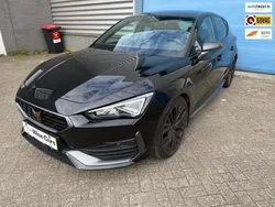 Zwart, metallic lak Gebruikt 2022 Cupra Leon Stationwagen | € 34.950 (Eerlijke prijs)