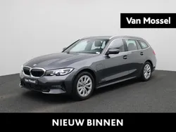 Grijs Gebruikt 2021 BMW 330e Basis Stationwagen | € 30.900 (Super prijs)