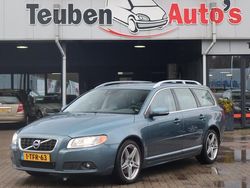 Blauw Gebruikt 2013 Volvo V70 Summum Stationwagen | € 11.695 (Eerlijke prijs)