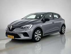 Grijs Gebruikt 2023 Renault Clio V Equilibre Hatchback | € 13.995 (Eerlijke prijs)
