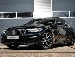 Zwart Gebruikt 2021 BMW 545e Executive Sedan | € 47.950 (Duur)