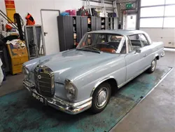 Blauw Gebruikt 1963 Mercedes W111 SE Coupé | € 44.500