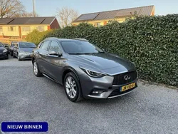 Grijs Gebruikt 2016 Infiniti Q30 Premium Hatchback | € 11.945