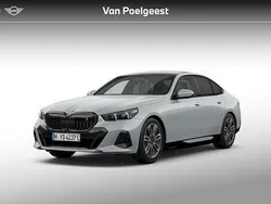 M brooklyn grau (c4p) Nieuw 2025 BMW i5 M Sport Sedan | € 85.998