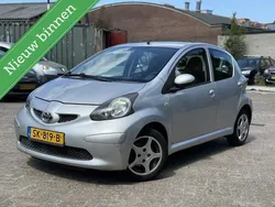 Grijs Gebruikt 2006 Toyota Aygo Hatchback | € 1.750 (Goede deal)