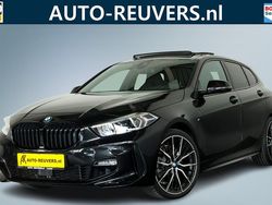 Zwart Gebruikt 2024 BMW 120 M Sport Hatchback | € 37.900 (Eerlijke prijs)
