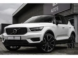 Wit Gebruikt 2021 Volvo XC40 R-Design SUV | € 37.910 (Iets duurder)