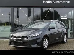 , metallic lak Gebruikt 2024 Kia Ceed Sportswagon Stationwagen | € 26.445 (Eerlijke prijs)