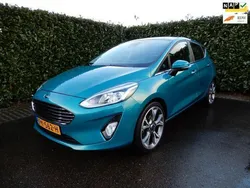 Blauw Gebruikt 2017 Ford Fiesta Titanium Hatchback | € 12.950 (Eerlijke prijs)