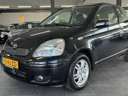 Zwart Gebruikt 2005 Toyota Yaris Hatchback | € 2.450 (Eerlijke prijs)