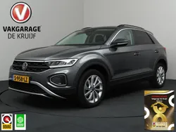 Grijs Gebruikt 2022 VW T-Roc Business SUV | € 30.195 (Eerlijke prijs)
