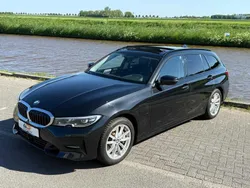 Zwart Gebruikt 2020 BMW 330 Executive Stationwagen | € 29.495 (Goede deal)