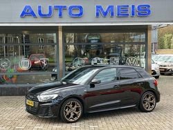 Zwart (metallic) Gebruikt 2023 Audi A1 Hatchback | € 24.495 (Eerlijke prijs)