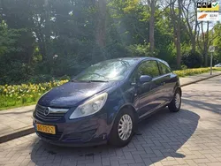 Blauw Gebruikt 2010 Opel Corsa Selection Hatchback | € 1.600 (Goede deal)