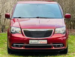 Rood Gebruikt 2016 Chrysler Grand Voyager Limited MPV | € 25.950 (Iets duurder)