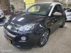 Zwart Gebruikt 2015 Opel Adam Slam Hatchback | € 8.945 (Eerlijke prijs)
