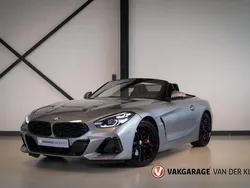 Grijs, metallic lak Gebruikt 2023 BMW Z4 M Sport Cabriolet | € 51.950 (Goede deal)