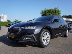 Zwart Gebruikt 2021 Skoda Octavia Business Line Stationwagen | € 19.445 (Eerlijke prijs)