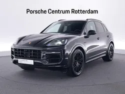 Gebruikt 2024 Porsche Cayenne S E-Hybrid SUV | € 134.900