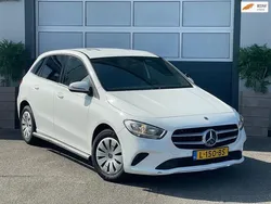 Wit Gebruikt 2021 Mercedes 200 Advantage MPV | € 13.499