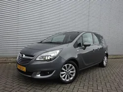 Grijs Gebruikt 2015 Opel Meriva Cosmo MPV | € 5.950