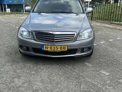 Grijs Gebruikt 2008 Mercedes C200 Sedan | € 10.950 (Duur)