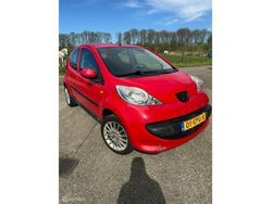 Rood Gebruikt 2008 Peugeot 107 Hatchback | € 1.750 (Goede deal)