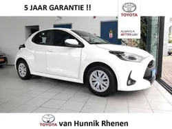 Wit Gebruikt 2023 Toyota Yaris Hybrid Active Hatchback | € 20.499 (Goede deal)
