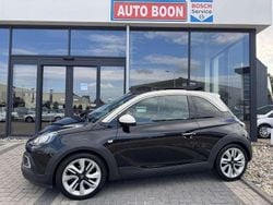 Zwart Gebruikt 2017 Opel Adam Rocks Hatchback | € 11.950 (Iets duurder)