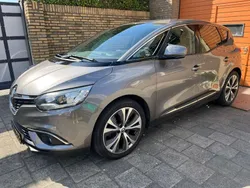 Grijs Gebruikt 2017 Renault Scénic IV Intens MPV | € 10.999 (Goede deal)