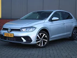 Grijs Gebruikt 2022 VW Polo Life Hatchback | € 18.500 (Goede deal)