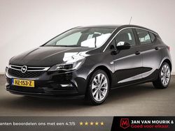 Zwart Gebruikt 2016 Opel Astra Edition Hatchback | € 11.545 (Eerlijke prijs)