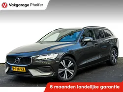 Grijs Gebruikt 2021 Volvo V60 Momentum Stationwagen | € 22.940 (Super prijs)