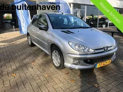 Grijs Gebruikt 2008 Peugeot 206 Hatchback | € 1.799 (Eerlijke prijs)
