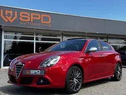 Rood Gebruikt 2013 Alfa Romeo Giulietta Hatchback | € 11.950 (Iets duurder)