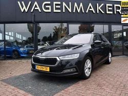 Zwart Gebruikt 2021 Skoda Octavia Business Line Stationwagen | € 16.450 (Goede deal)